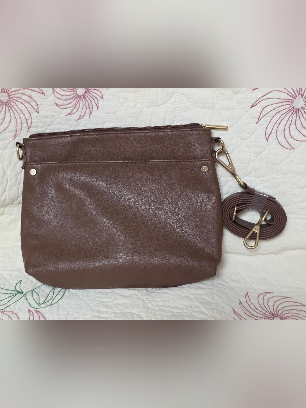 Thirty-One Gifts Relaxed Crossbody Bag in  Cappuccino Smooth Pebble